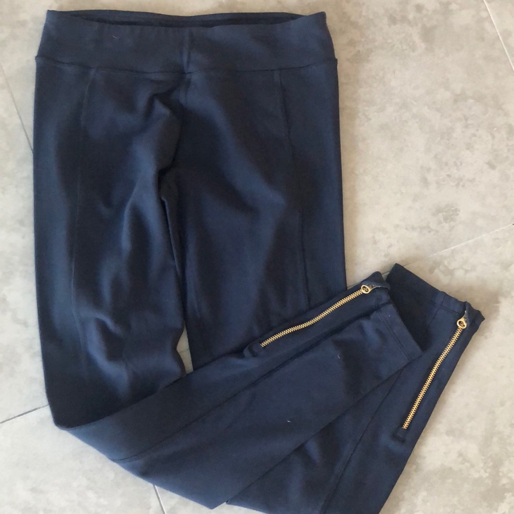 Lululemon 7/8 navy pant with gold zipper - sz 8 - Picture 5 of 5